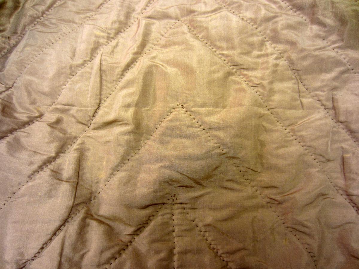 1969.2696.002 Petticoat, Quilting 2