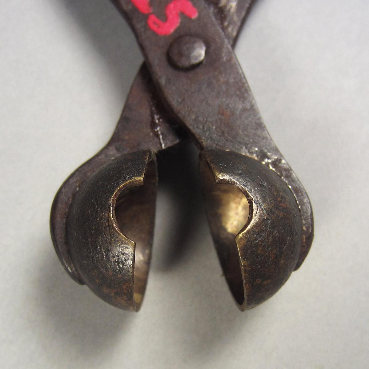 1957.0084.008, Bullet mold, cups