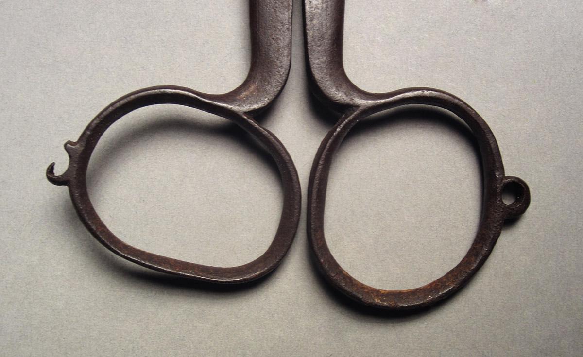 1957.0084.009, Snuffer, handle