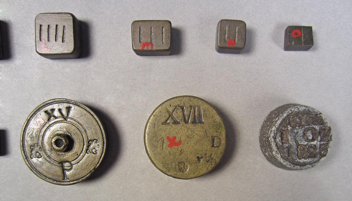 1957.0084.011, Weights detail