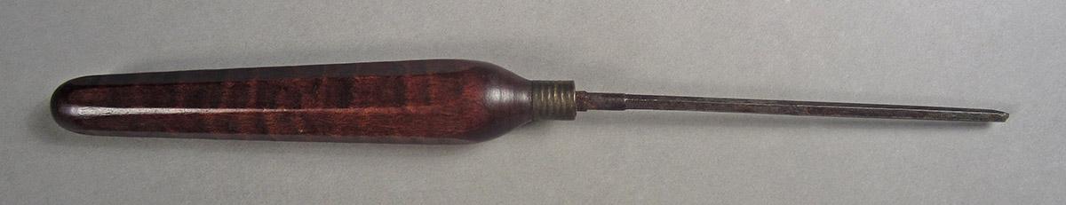 1957.0084.017, Turning tool, overall side 2