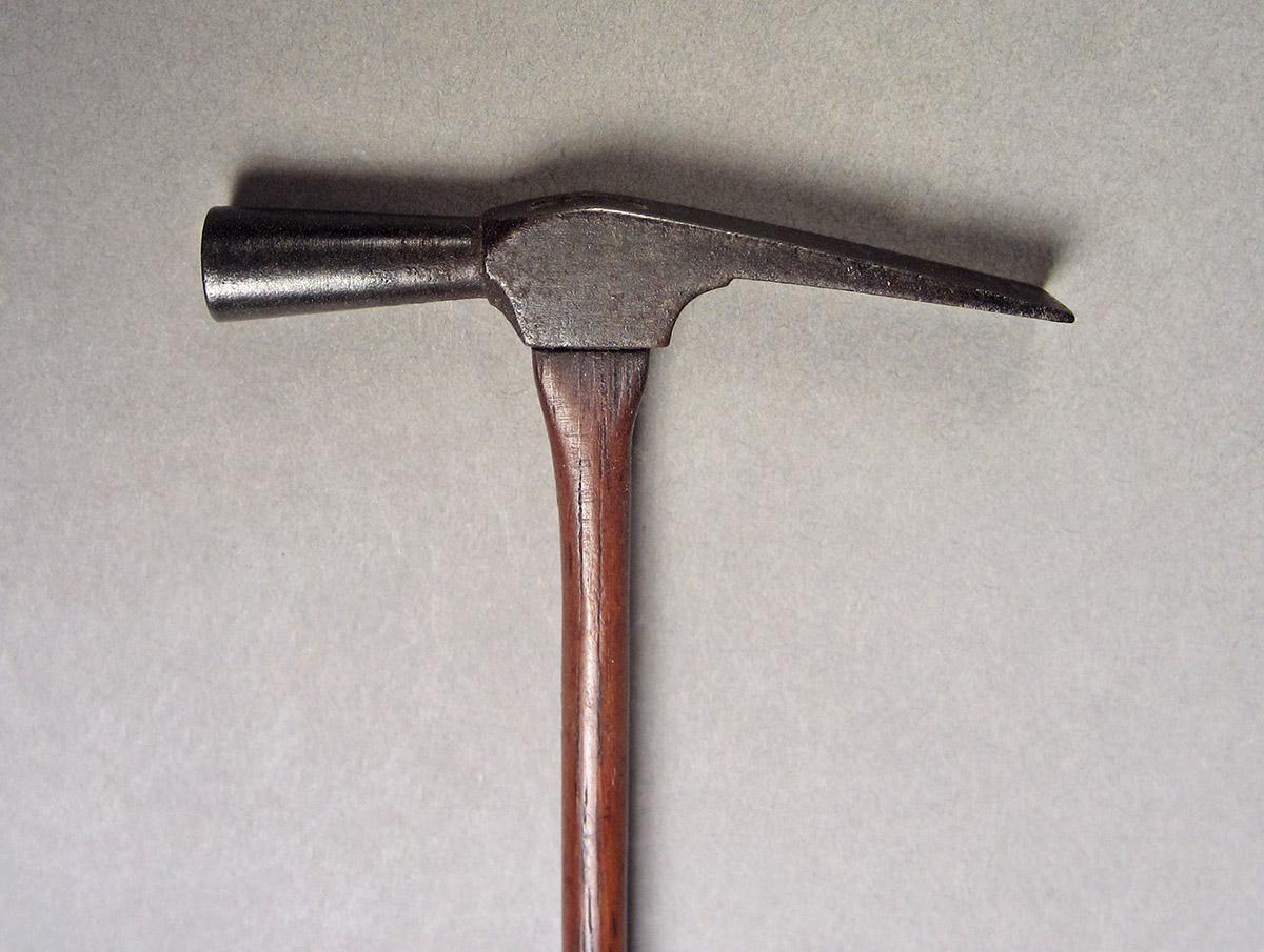 1957.0084.040, Hammer, head side