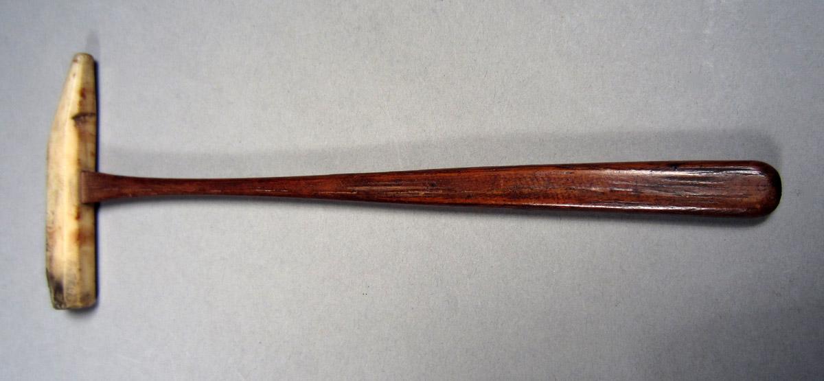 1957.0084.042 Riveting hammer, View 1