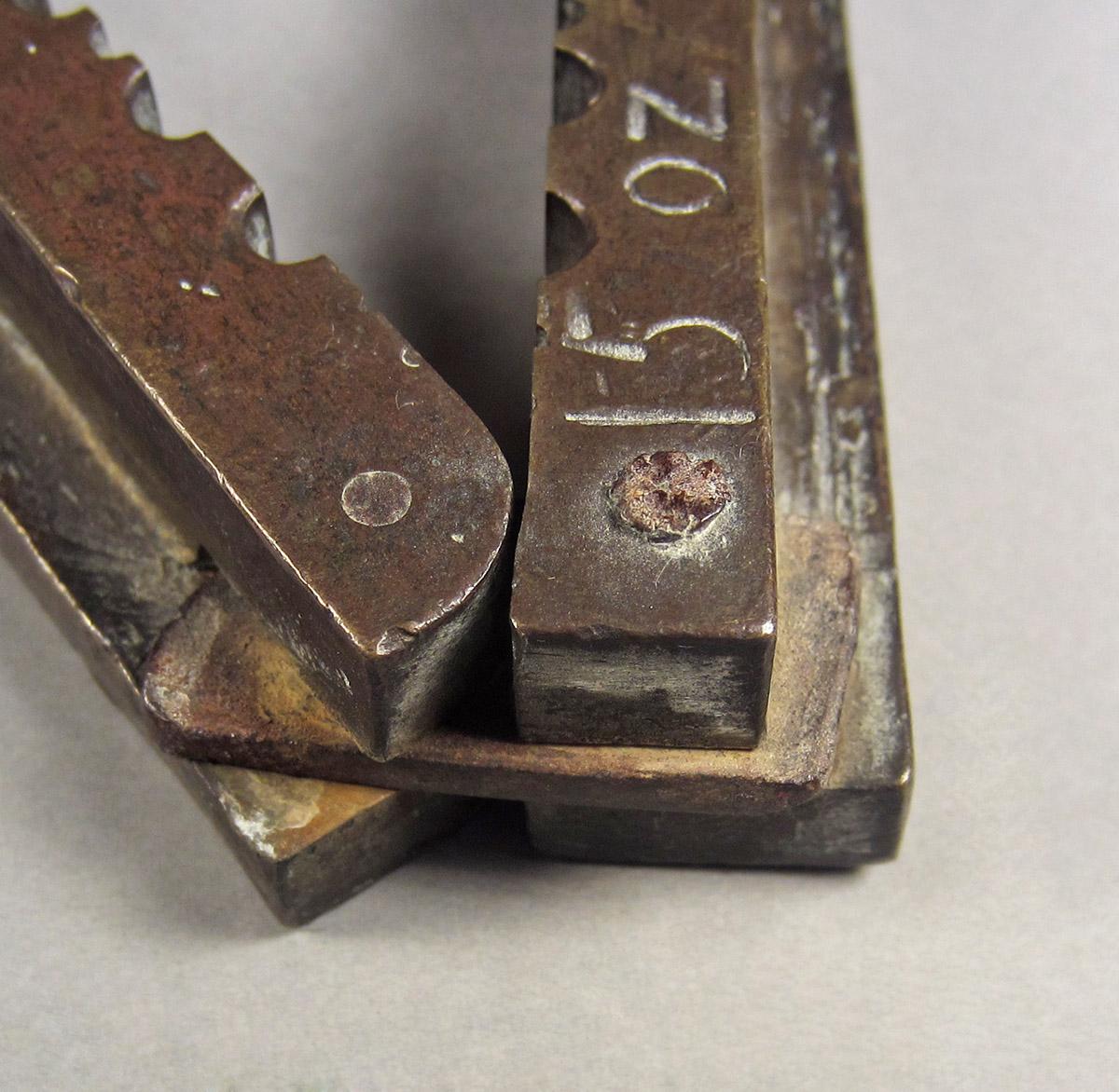 1957.0084.053, Wire vise, hinge