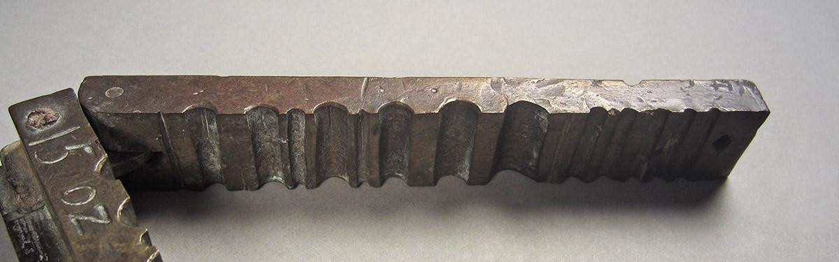 1957.0084.053, Wire vise, inside
