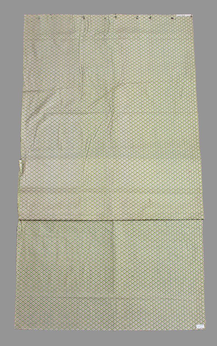 1969.2992 B textile, printed partial obverse