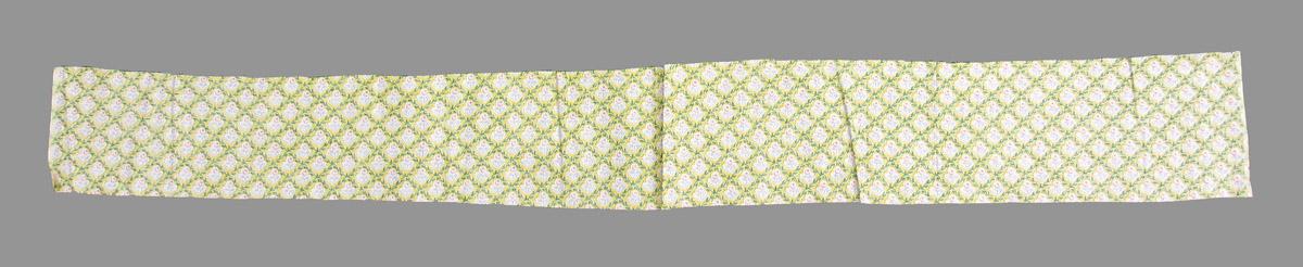 1969.2992 F textile, printed reverse
