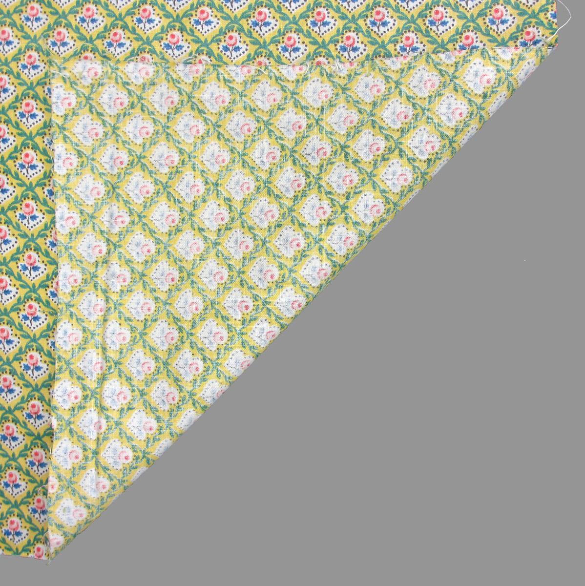 1969.2992 I textile, printed folded corner