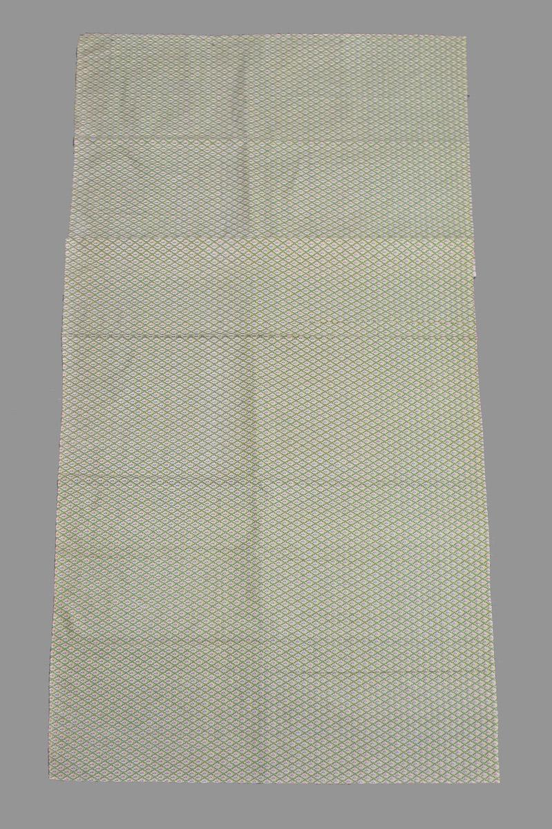 1969.2992 N textile, printed obverse