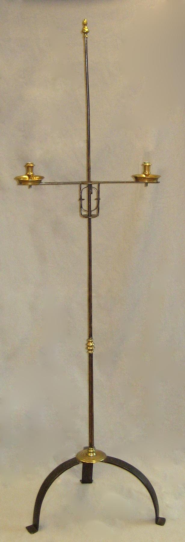 1957.0091.005 A Candlestand
