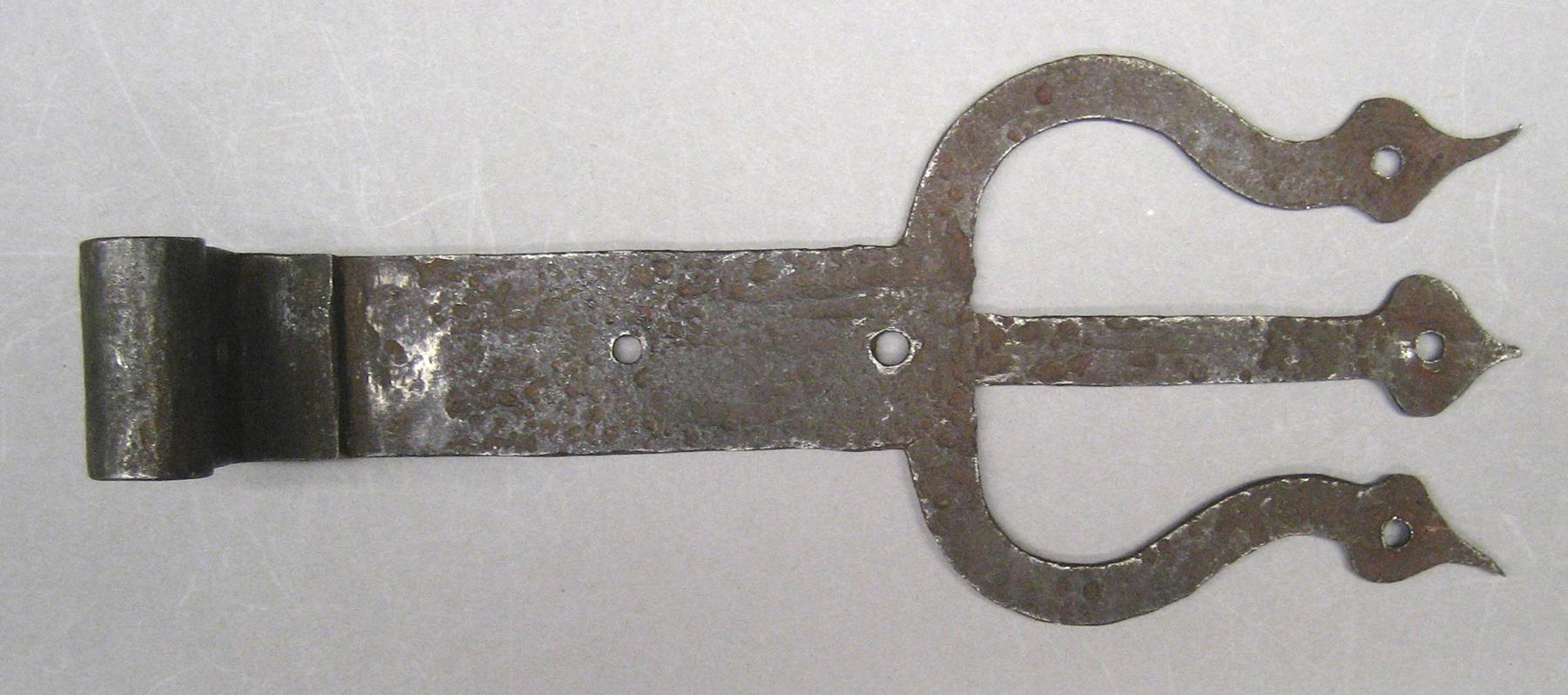 1969.3076 Hinge