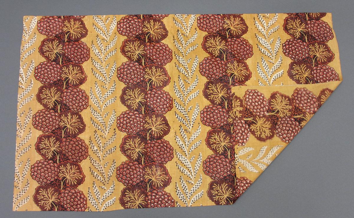 1969.3090 Textile, printed folded corner