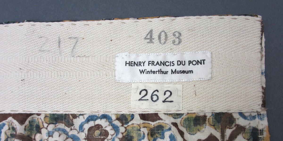 1969.3094 Textile, printed label