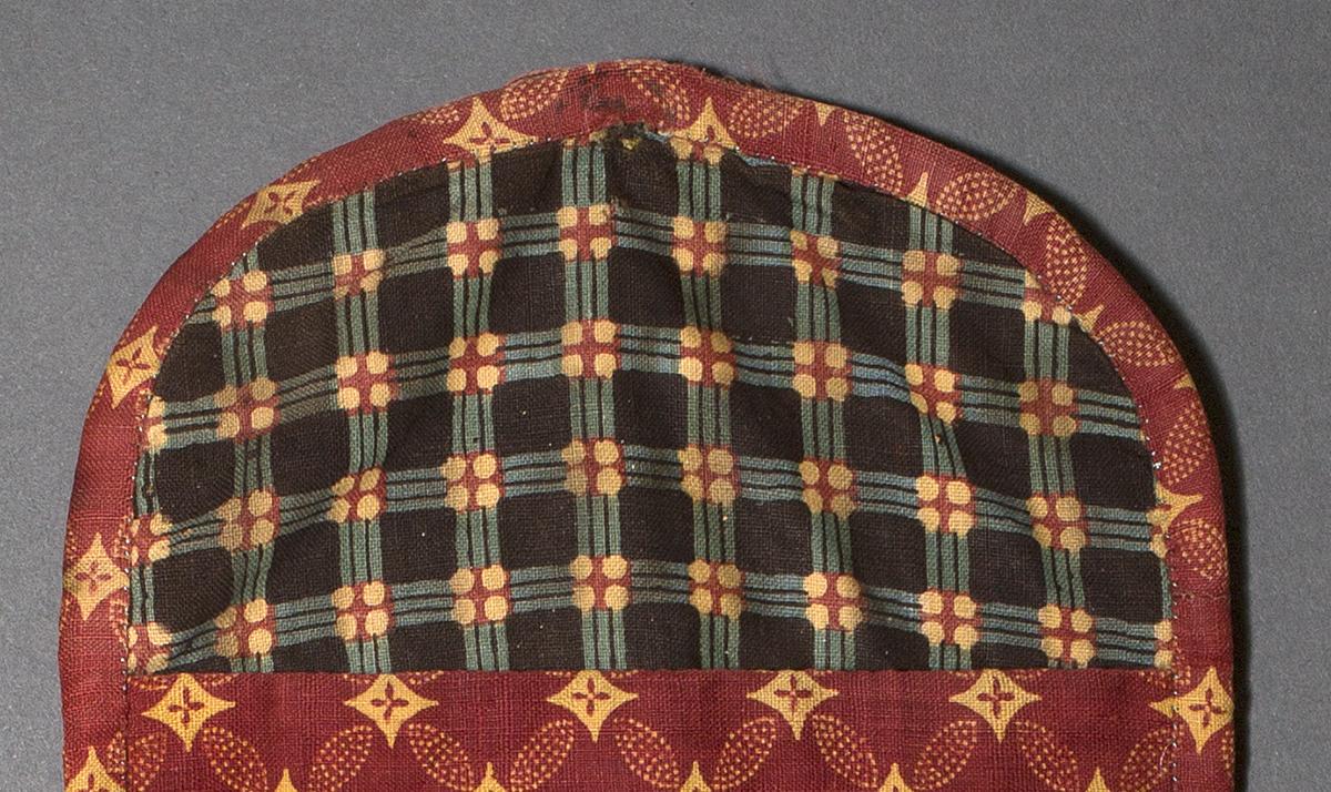 1969.3105 Needlework Case, Detail