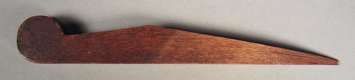 1957.0093.004 A-C, Molding plane, wedge side 1