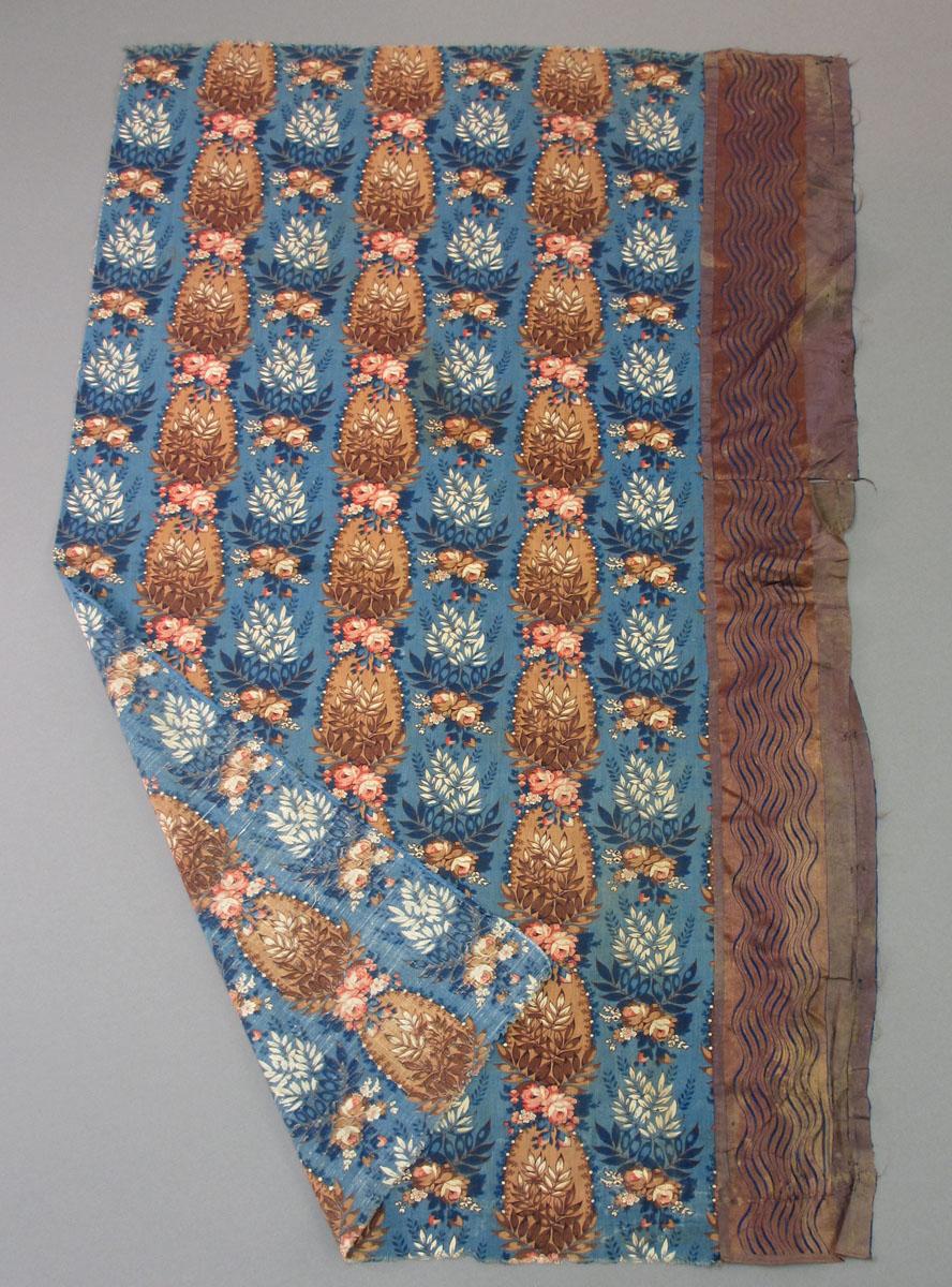 1969.3118 Textile, printed folded corner