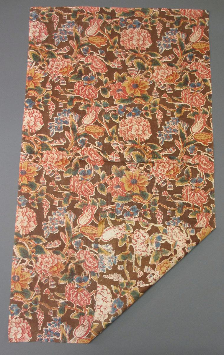 1969.3138 Textile, printed folded corner