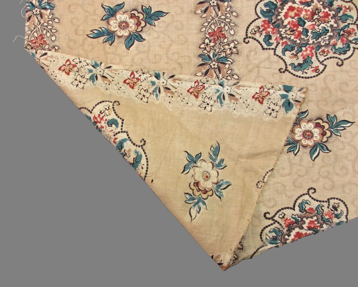 1969.3154.001 textile, printed folded corner