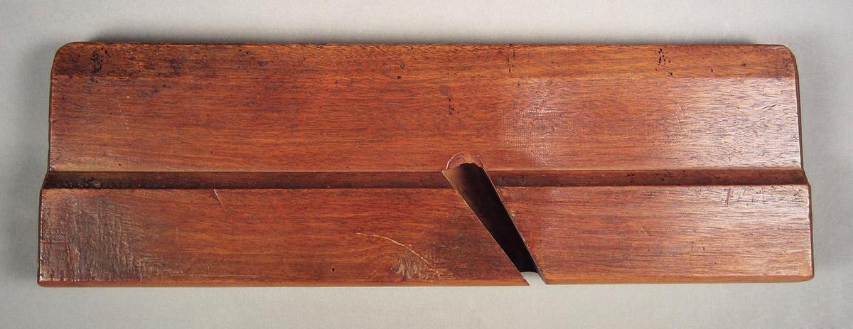 1957.0093.007 A-C, Round plane, stock side 1