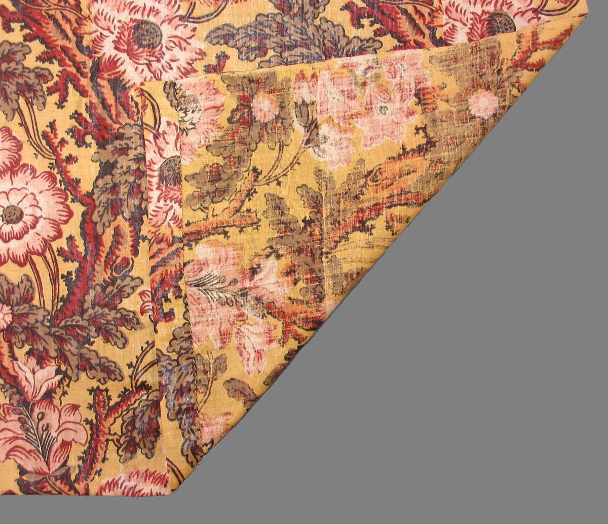 1969.3162 textile, printed folded corner
