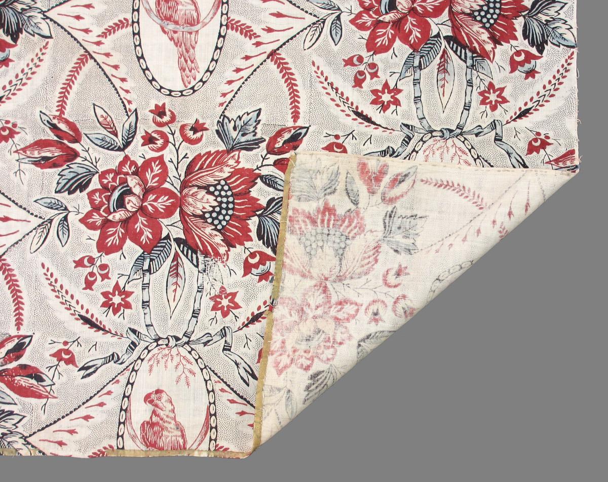1969.3167.001 textile, printed folded corner