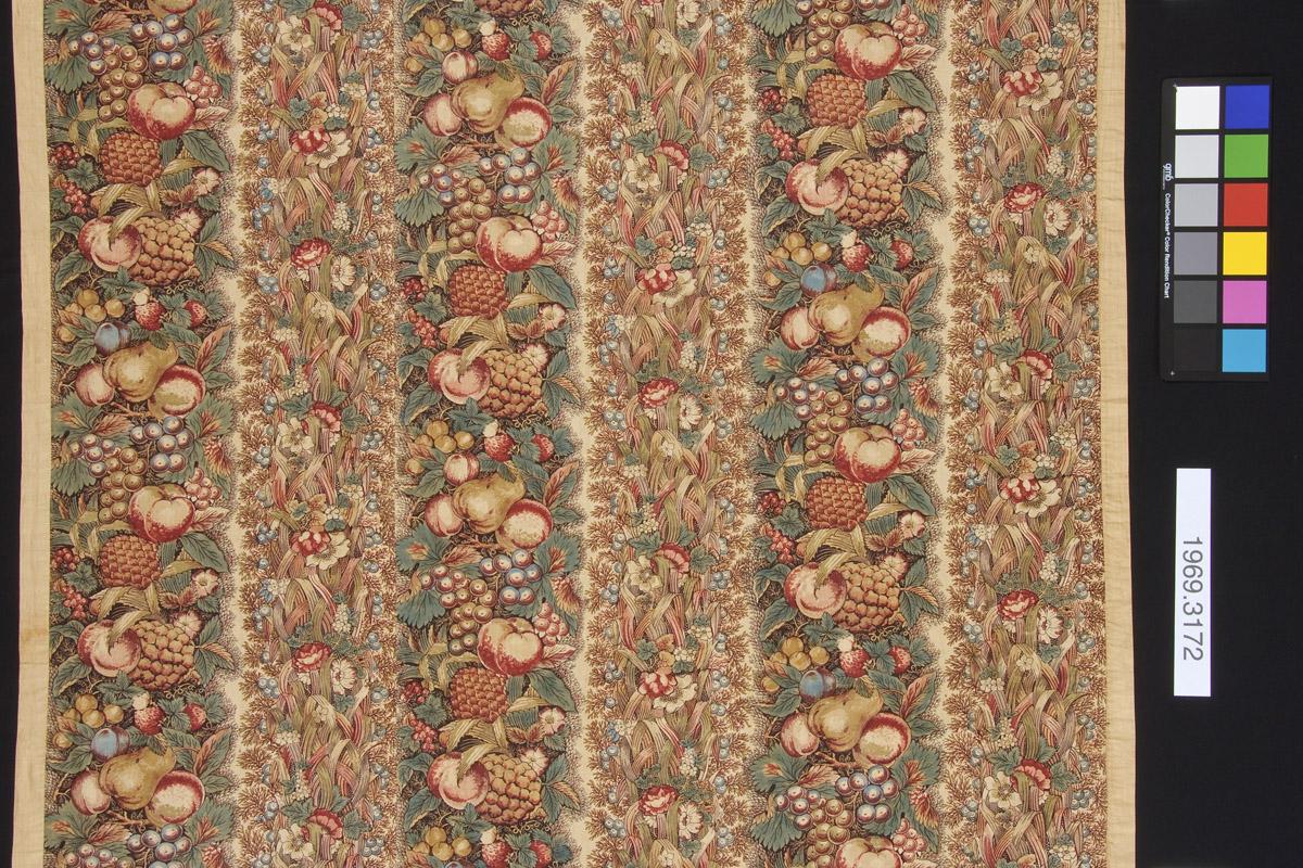 1969.3172 Bed hanging, detail 2