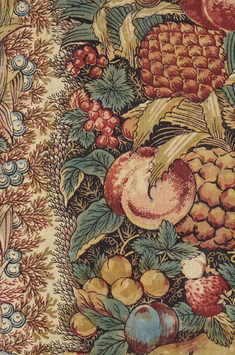 1969.3172 Bed hanging, detail 3