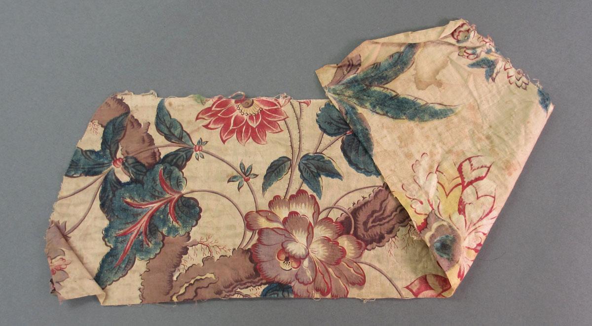1969.3192 Textile, printed folded corner