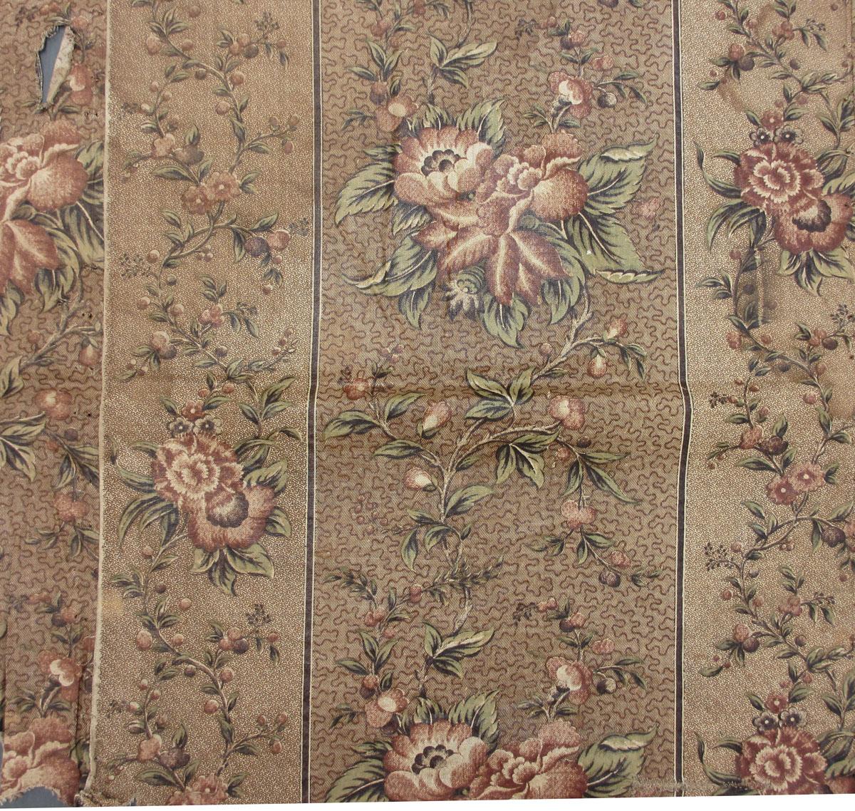 T236 Textile, printed, partial design repeat