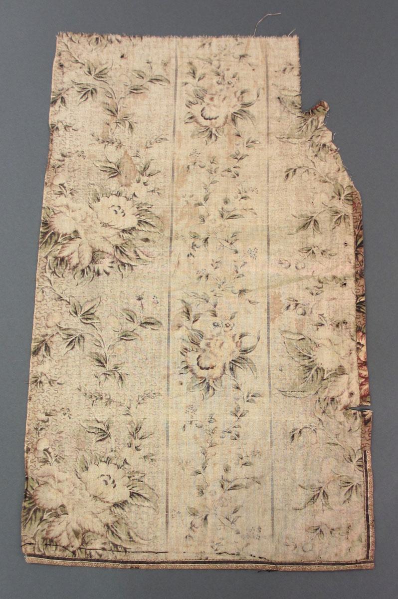 1969.3196.001 Textile, printed reverse