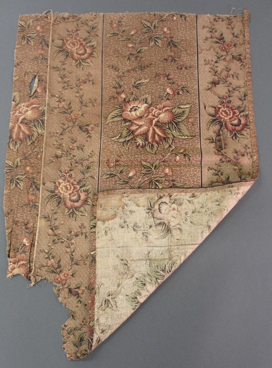 1969.3196.002 Textile, printed folded corner