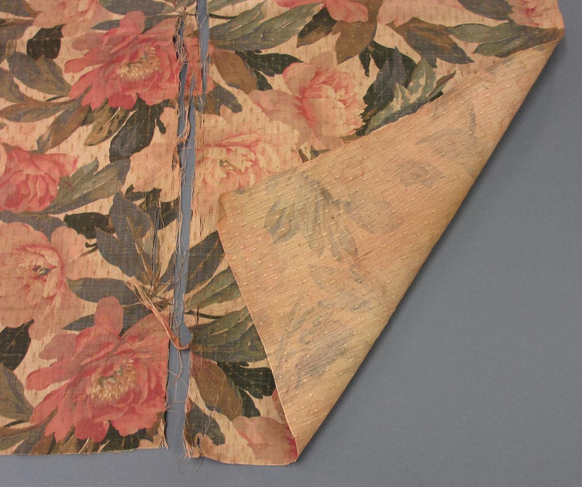1969.3197 Textile, printed partial folded corner