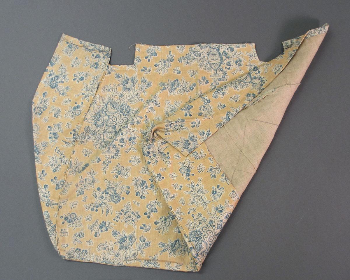 1969.3205 Textile, printed folded corner