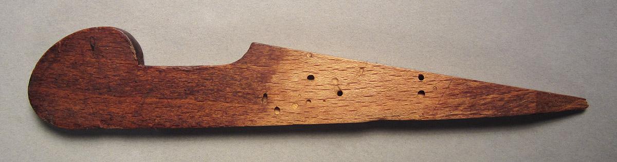 1957.0093.013 A-C, Round plane, wedge side 1