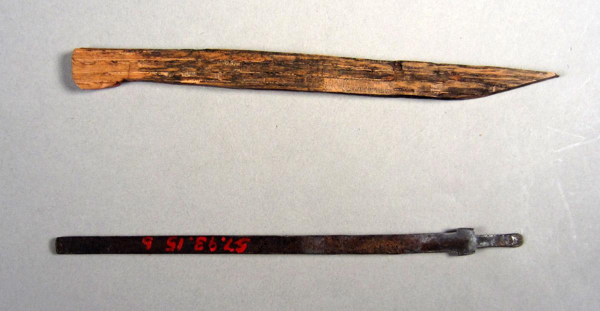 1957.0093.015 B-C Table round plane, View 1