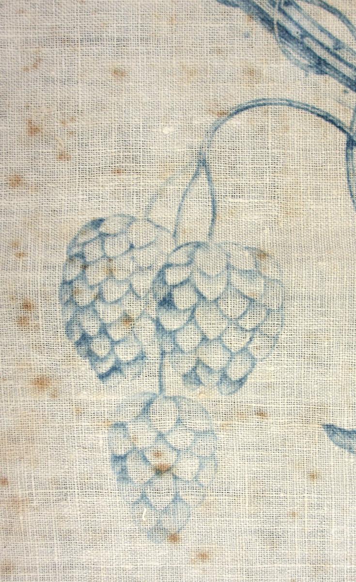 1969.3235 textile, printed detail 3