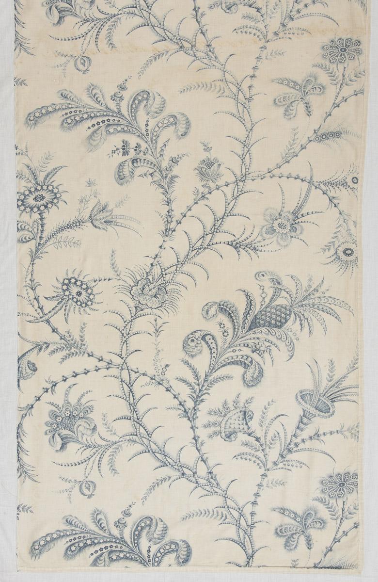 1969.3241 Textile, printed, detail 2