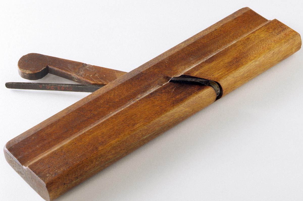 1957.0093.020 A-C Tool, Round Plane