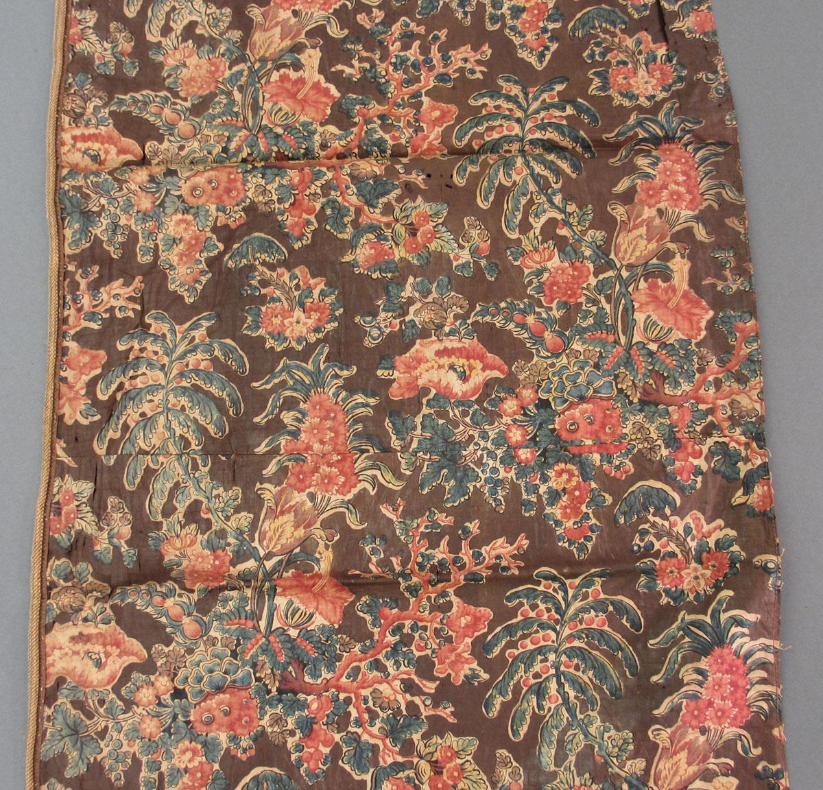 1969.3261.002 Textile, printed detail 1