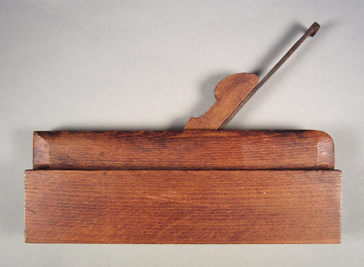 1957.0093.022 A,B Molding plane, overall side 2
