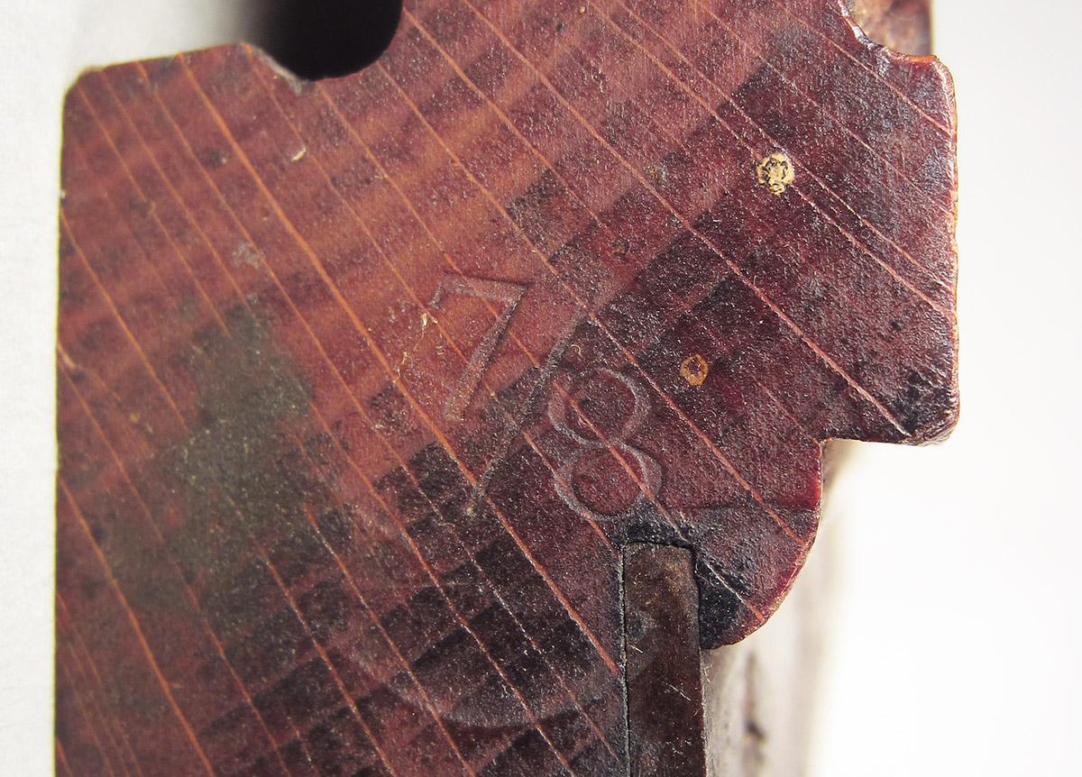 1957.0093.022 A,B Molding plane, mark 3