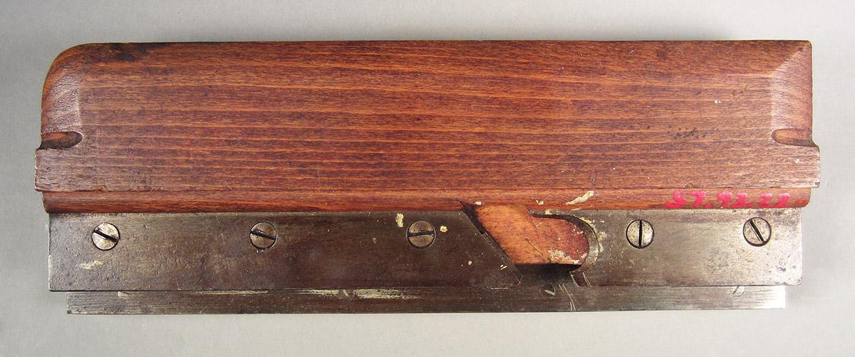 1957.0093.022 A,B Molding plane, stock side 1
