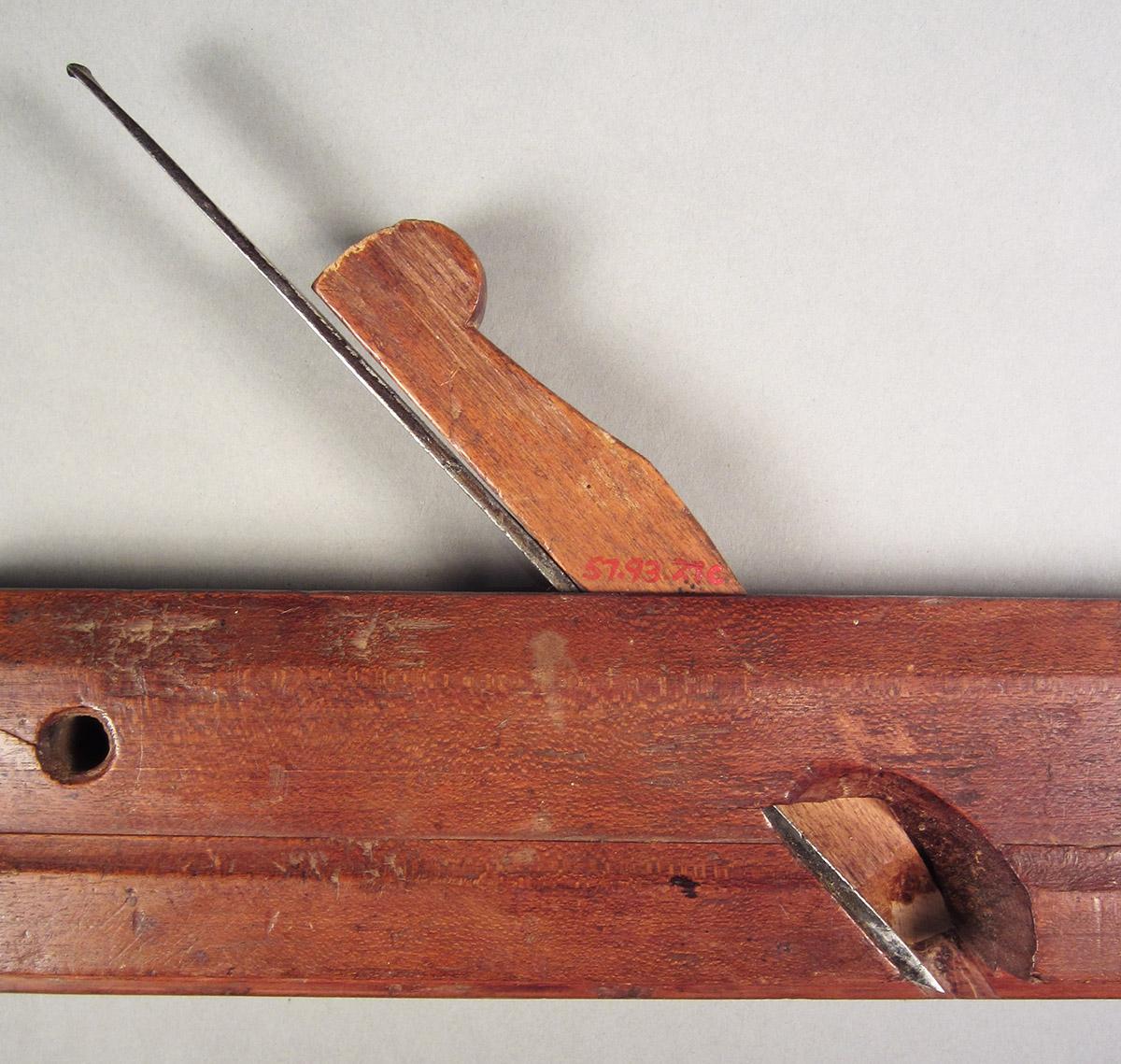 1957.0093.027 A-C, Molding plane, throat detail