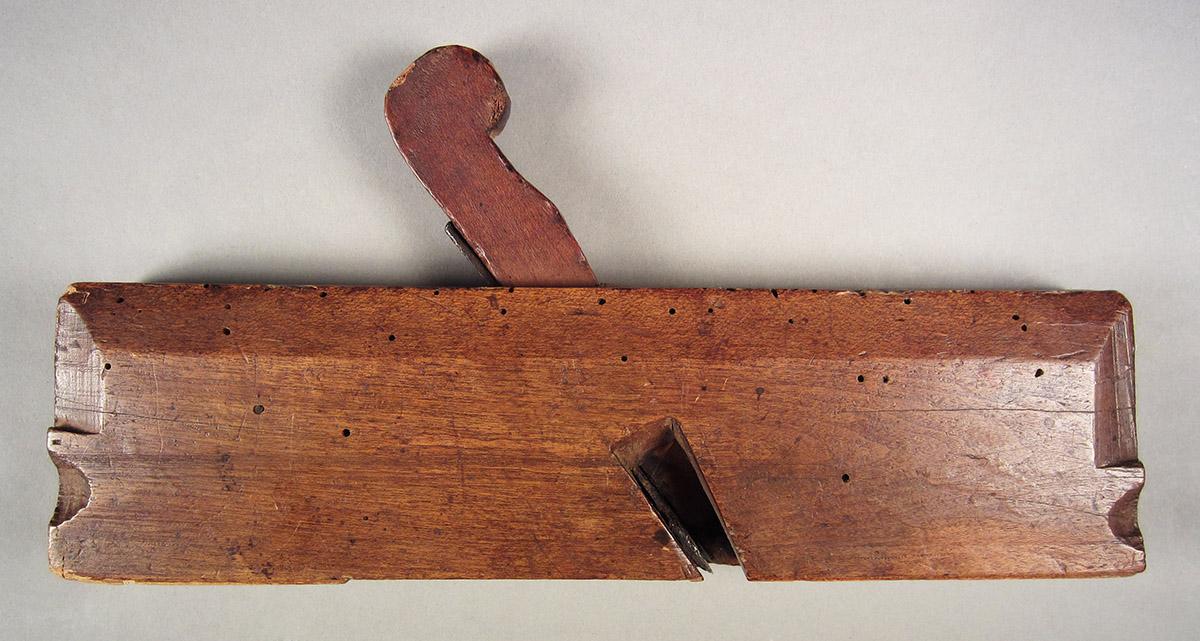 1957.0093.031 A-C, Double bead plane, overall side 1