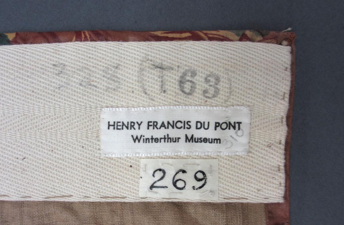 1969.3338.001 textile, printed label
