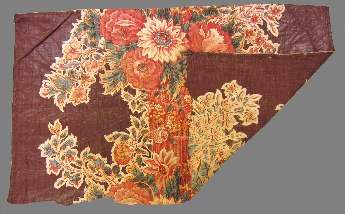 1969.3348 Textile, printed folded corner
