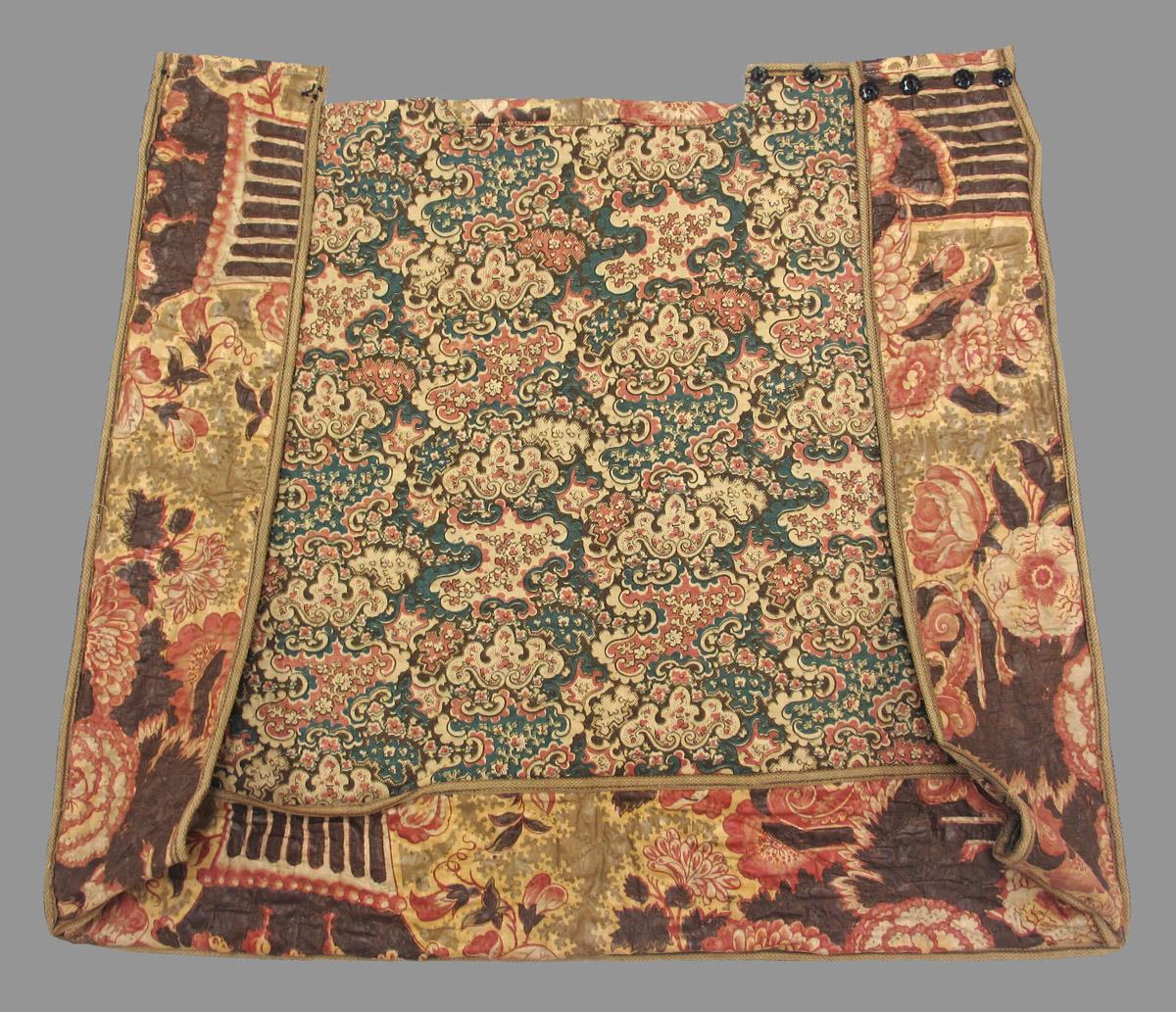 1969.3352 textile, printed reverse