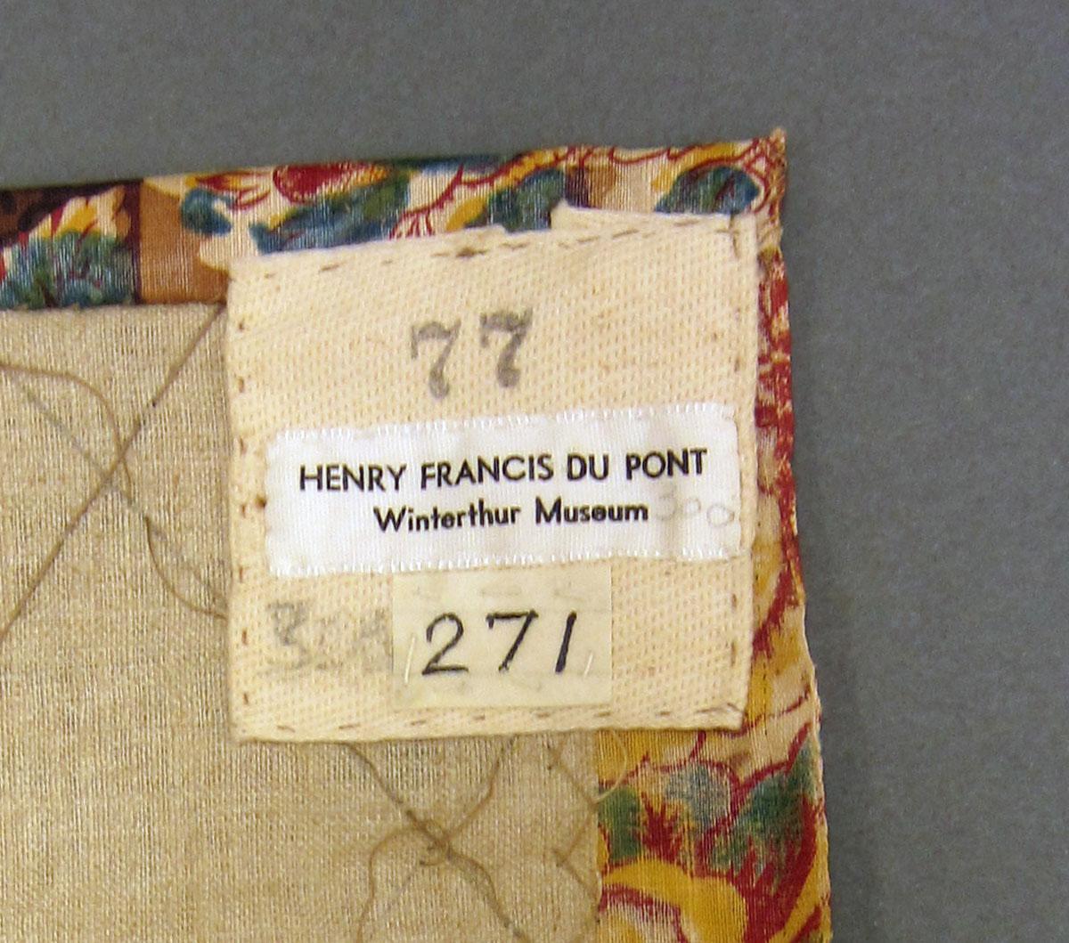 1969.3355 Textile, printed label