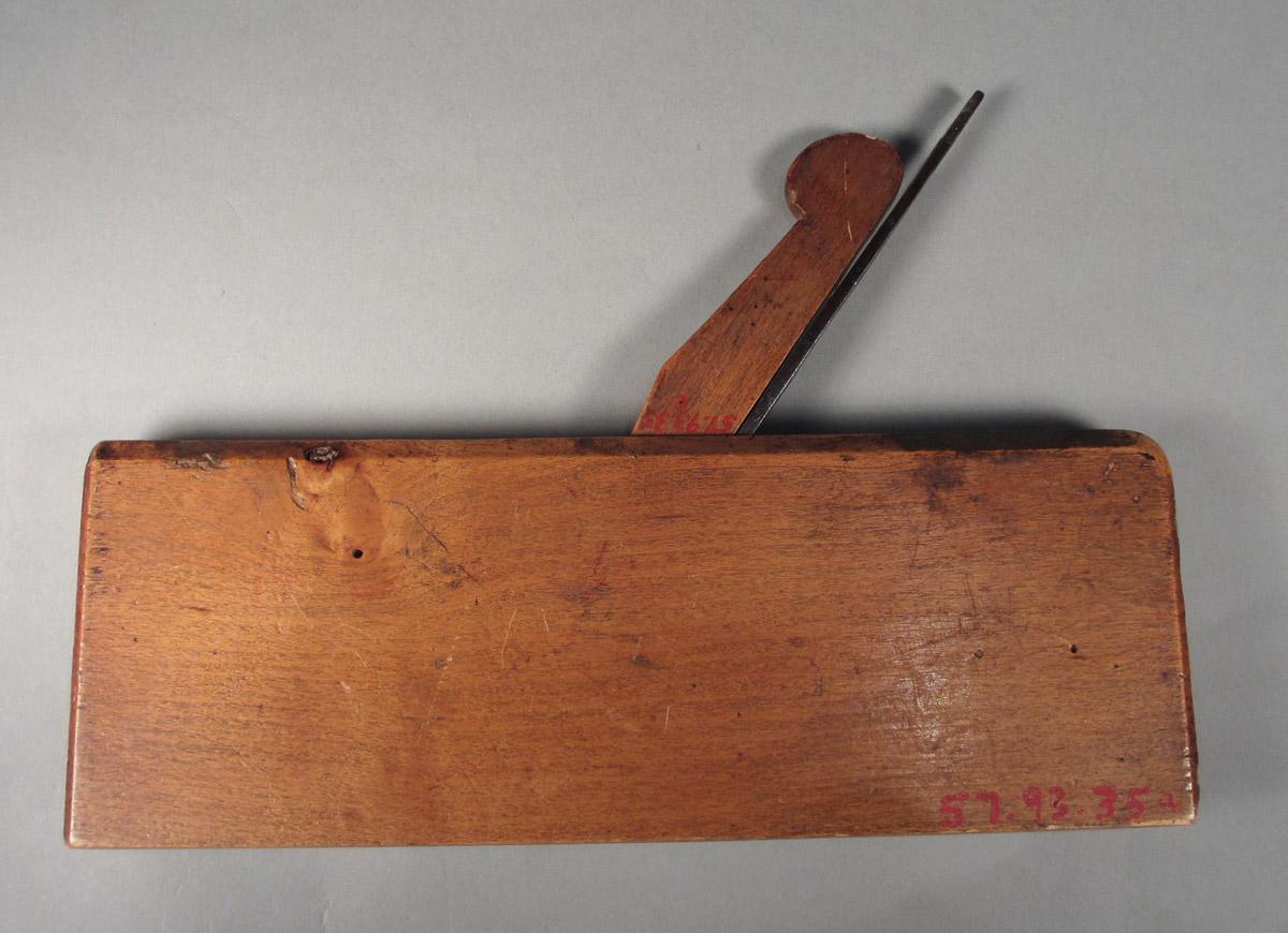 1957.0093.035 A-C Ogee plane, View 2