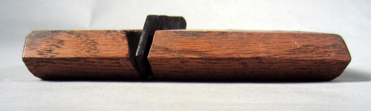 1957.0093.040 A- C Molding plane, Underside